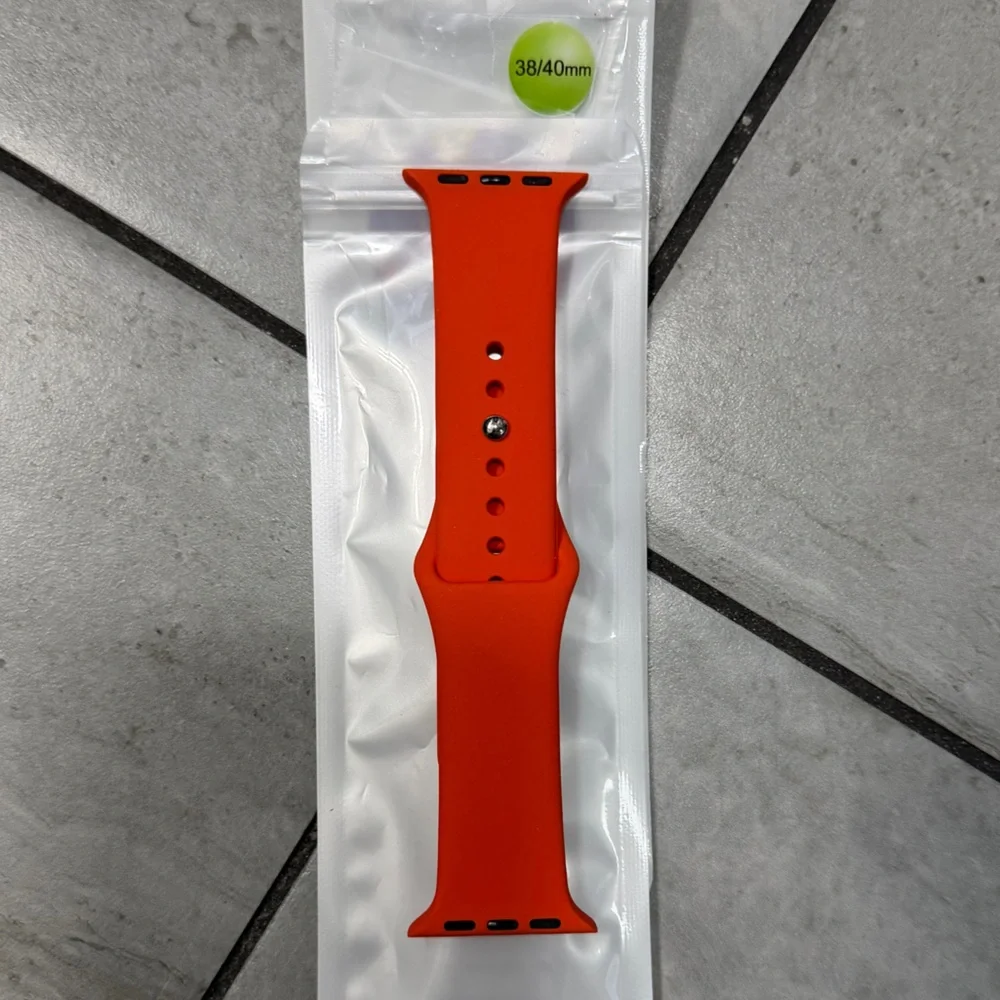 NWT Bright Orange SILICONE Replacement Band Apple Watch 38/40 Never been Used!!